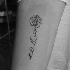 Sinah_Volleth_Rose_Guns_N_Ink-Felix_Koch