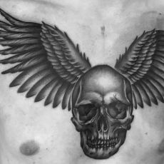 Basti_Pfob_Skull-Guns_N_Ink-Felix_Koch