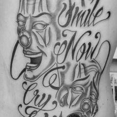 Kevin_Schmidt_Smile_Now_Cry_Later_Tattoo-Guns_N_Ink-Felix_Koch