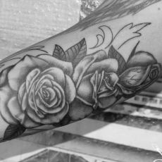 Alina_Rosen_Guns_N_Ink-Felix_Koch